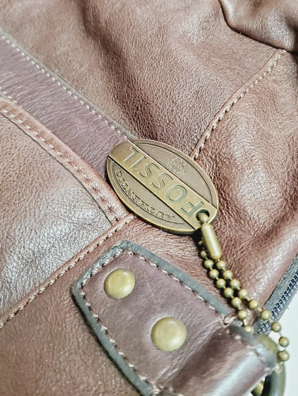 Fossil briefcase pre